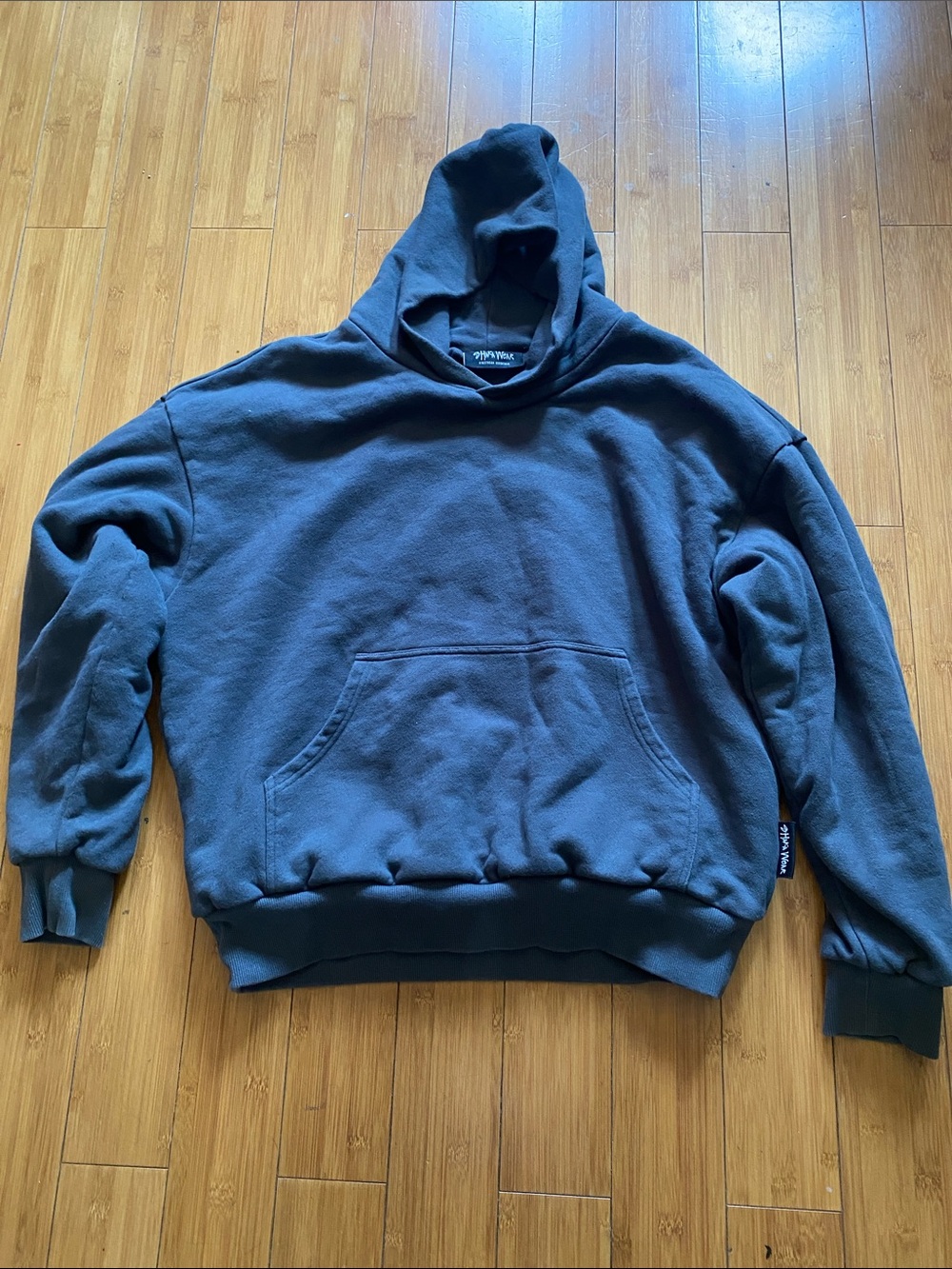 Relaxed Black Hooded Pullover Sweatshirt